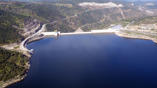 Avrupa'nın en yüksek barajından ekonomiye 'dev' katkı